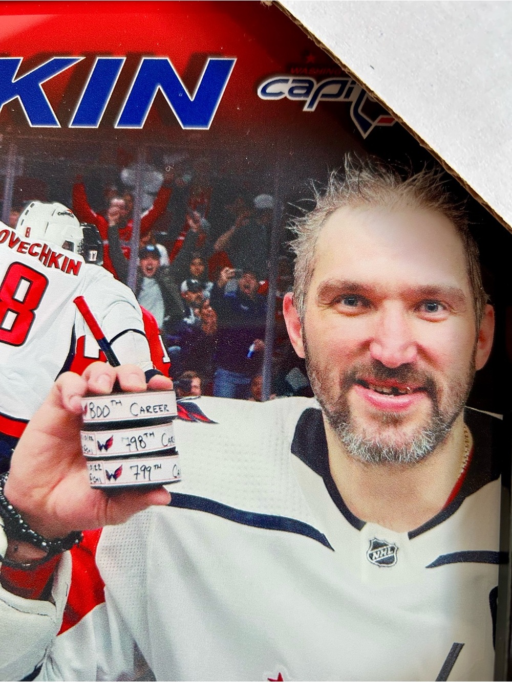 Authentic Alex Ovechkin 800th goal with net memento framed picture - Picture 4 of 6